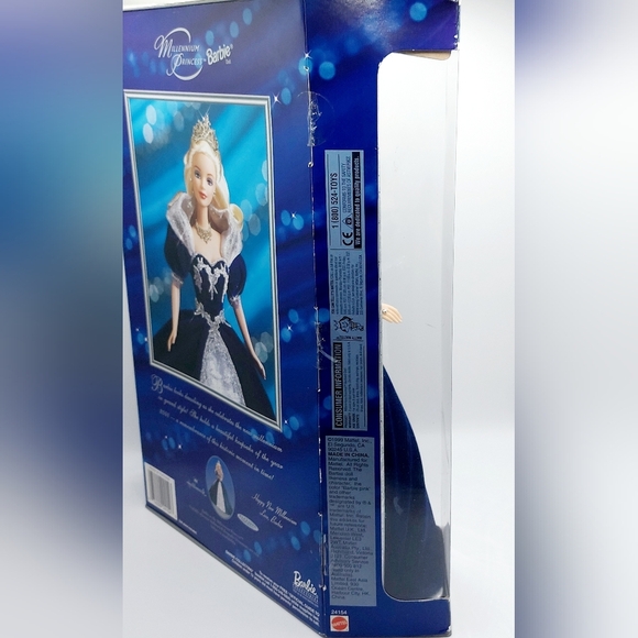 Vintage Y2K Millennial Princess Barbie With Hallmark Collectible Ornament In box - Picture 8 of 11